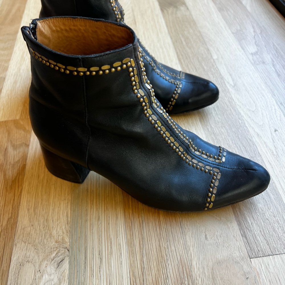 Elegant Black and Gold Women's Ankle Booties - Picture 2 of 2